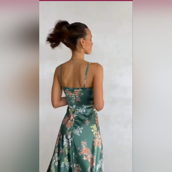 Satin Floral Split Chest Knot Cut Out Midi Dress- Large**New - Picture 10 of 15